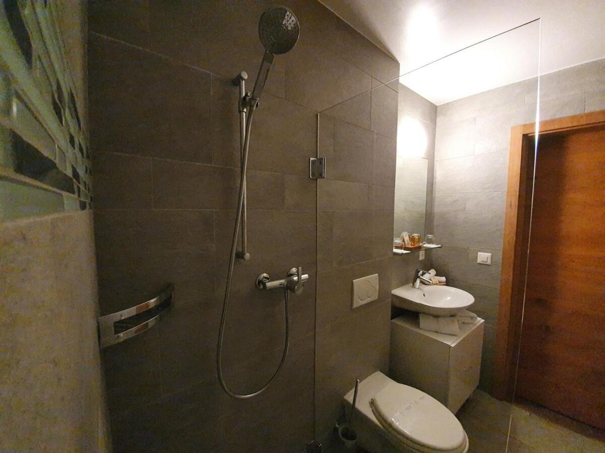 Hotel De L'union 3*