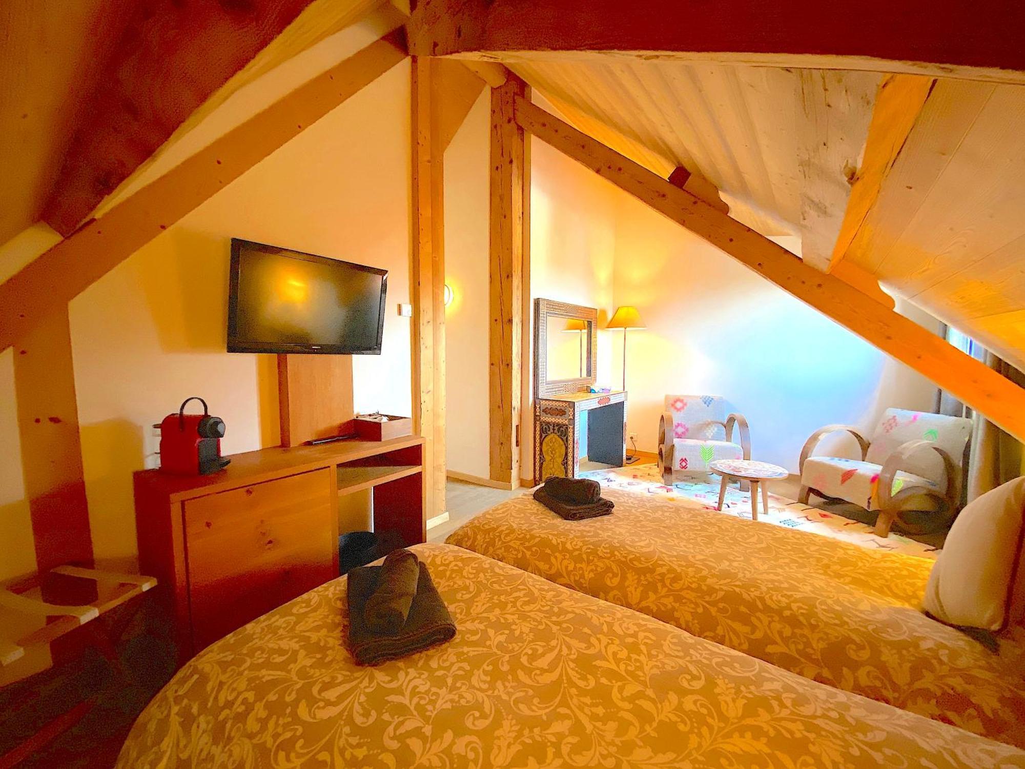 De L'union Hotel 3*